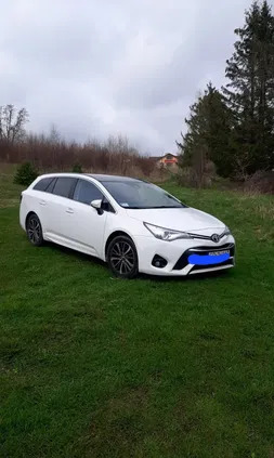 toyota małopolskie Toyota Avensis cena 59900 przebieg: 160000, rok produkcji 2015 z Gdańsk